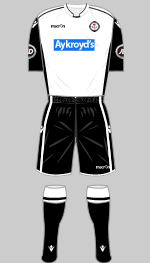 bala town 2018-19 1st kit